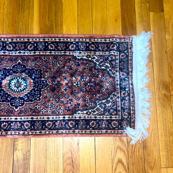 Small Runner Rug Tapestry - Picture 3 of 5
